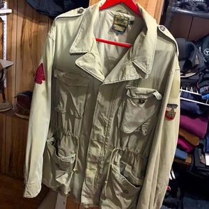 This is a Polo Jacket Men’s & Field